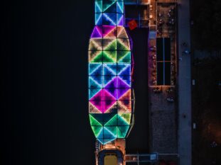 vue de dessus oz boat Lyon illuminé